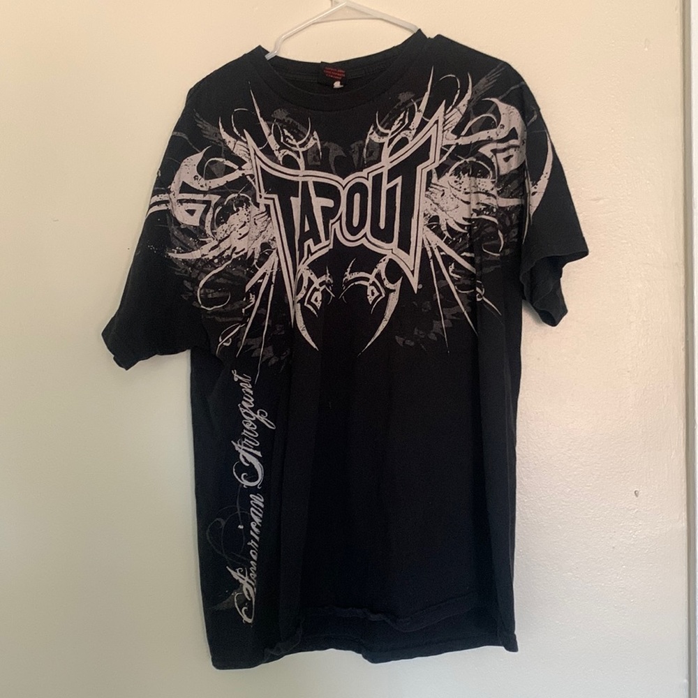 black tapout shirt 🖤